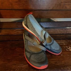 Merrell Women's Ceylon Mary-Jane Shoe Monument/Red Size 9.5